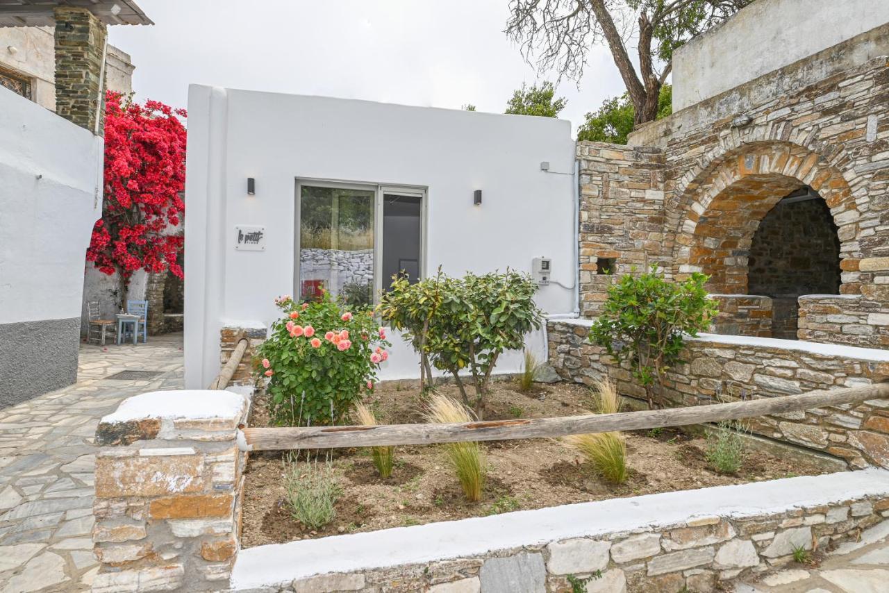 Le Petit Ενα Μικρό Αλλά Όμορφο Σπίτι Lägenhet Stení Exteriör bild